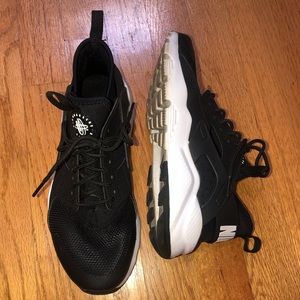 Nike Air Hurache Sneakers